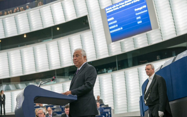 Dalybos už 1,8 trilijono eurų: šie nauji mokesčiai gali pakeisti kiekvieno gyvenimą