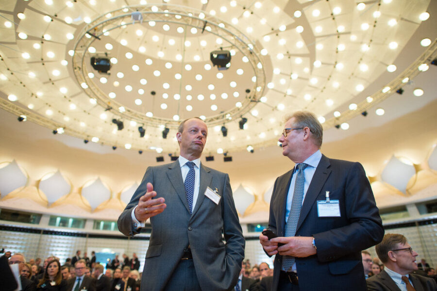 Kuras Europoje brangsta akyse: Friedrichas Merzas šaukia skubų posėdį dėl grėsmės tiekimui