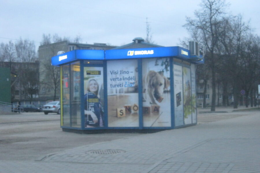 Snoro banko kioskelis. Opoenverse