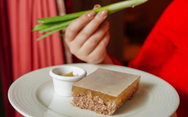 Šaltiena vėl liko skysta? Viena gudrybė padės ją sustingdyti be jokio pirktinio želatino