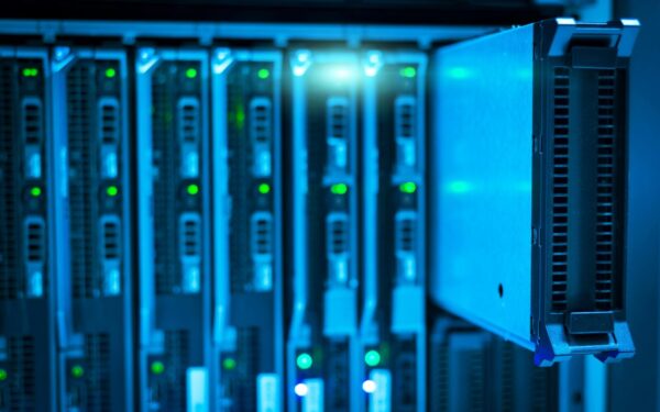 „Neleiskite pavogti mūsų ateities”: štai kodėl Kalifornija uždraudė duomenų centrų statybą