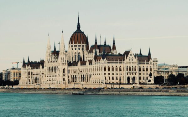 Vengrijos laukia neregėtas lūžis: štai kokių drastiškų pokyčių sulauks iš naujos valdžios