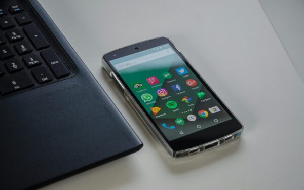 „Google Messages“ pagaliau ruošia ilgai lauktą naujovę: pokalbiai atrodys visiškai kitaip