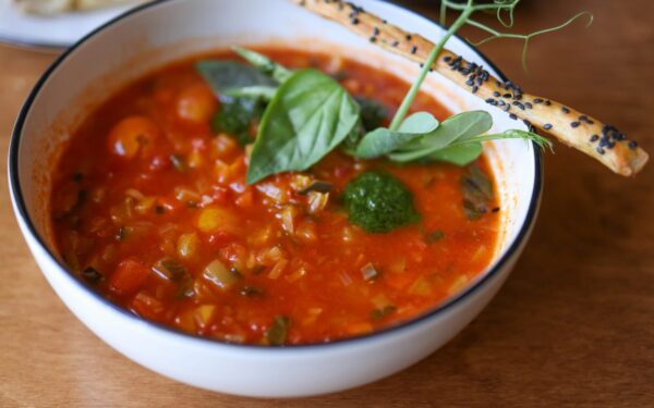 Šią sriubą valgė ilgiausiai gyvenusi šeima pasaulyje: receptas paprastesnis nei atrodo