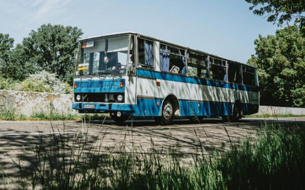 Skelbiamas aukcionas: autobusai nuo 392 eurų ir amfibija už 28 tūkst., skelbiamos sąlygos