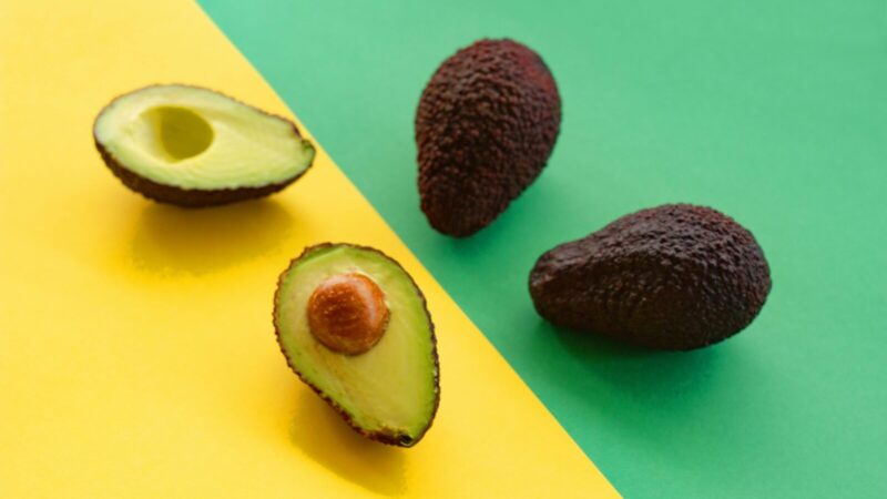 Neskubėkite išmesti rudo avokado: ši gudrybė padės jį išsaugoti šviežią