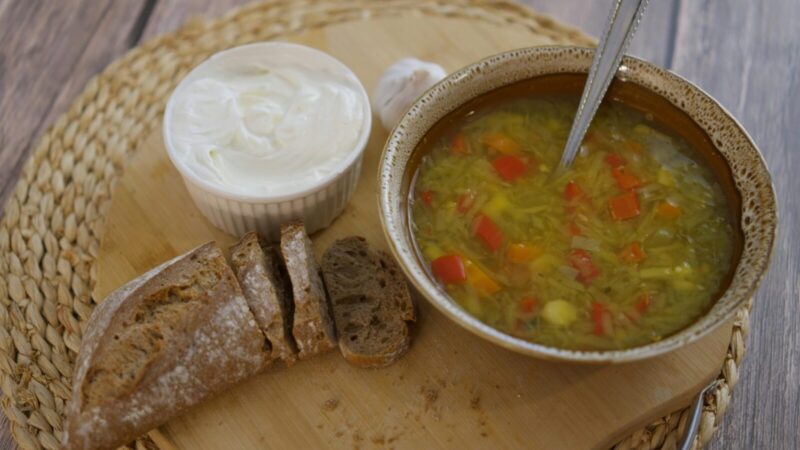 Neišmeskite senos duonos: štai kaip paprastas patiekalas sutvarko varginantį pūtimą