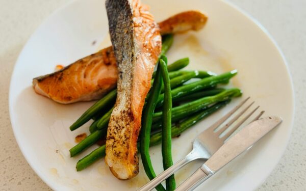 Jaučiatės nuolat įsitempę? Mokslininkai atskleidė koks maistas padės sumažinti kortizolį