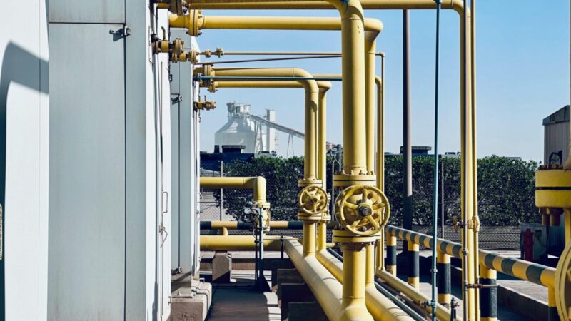 Degalų kainos gali šauti į viršų: Rusija gegužės 1 d. užsuka svarbų naftos kranelį Vokietijai