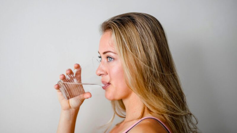 Ar fluoridas vandenyje nuodija smegenis? Mokslininkai po 70 metų tyrimo pateikė galutinį atsakymą