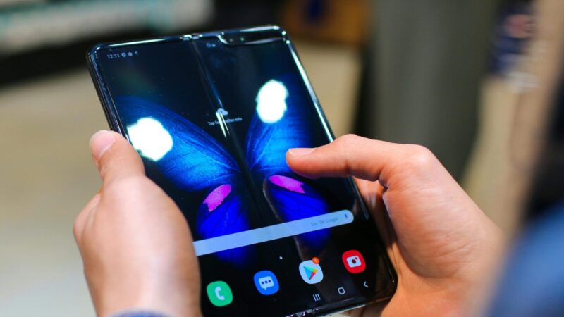 Nutekėjusi informacija atskleidė „Motorola Razr” paslaptis: kaina auga, bet baterija džiugins