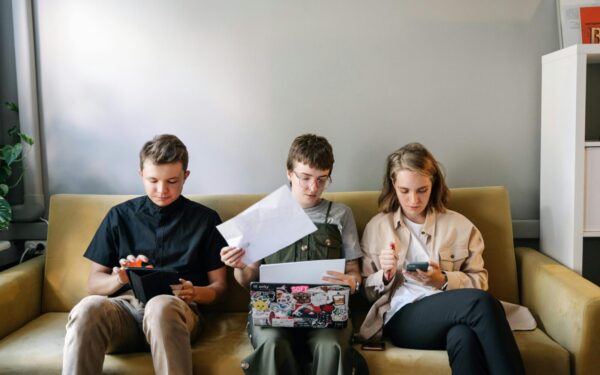 Jaunimas kviečiamas dirbti: darbdaviams numatytos kompensacijos iki 600 eurų