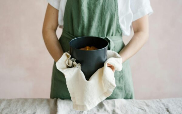 Virtuviniai rankšluosčiai pilkšvi ir turi nemalonų kvapą? Štai ką daryti, kol dar ne vėlu