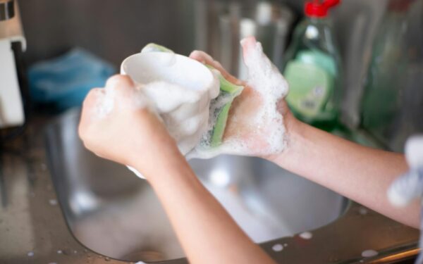 Sumaišė indų ploviklį su dantų pasta: rezultatas privers pamiršti brangius valiklius