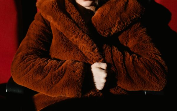 Milijonų viltys dūžta: Europos Komisija atskleidė, kodėl kailių fermos ES nebus uždraustos