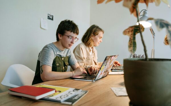 Lengvi pinigai darbdaviams? už jaunimo įdarbinimą skiriama šimtai eurų