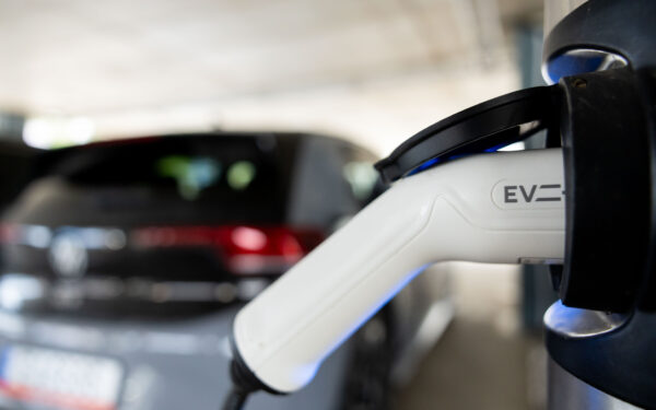 Kurorte siūloma vieta elektromobilių stotelėms: kaina gali nustebinti ne vieną