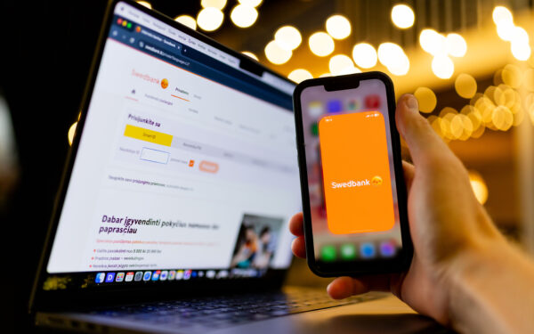 „Swedbank“ skelbia apie pokyčius: pasakė tai, ką privalo žinoti kiekvienas klientas