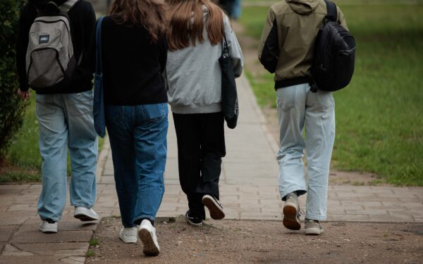 Kovą 30 mokyklų pirmą kartą vestas pilietiškumo ir gynybos įgūdžių kursas 7–8 klasių mokiniams