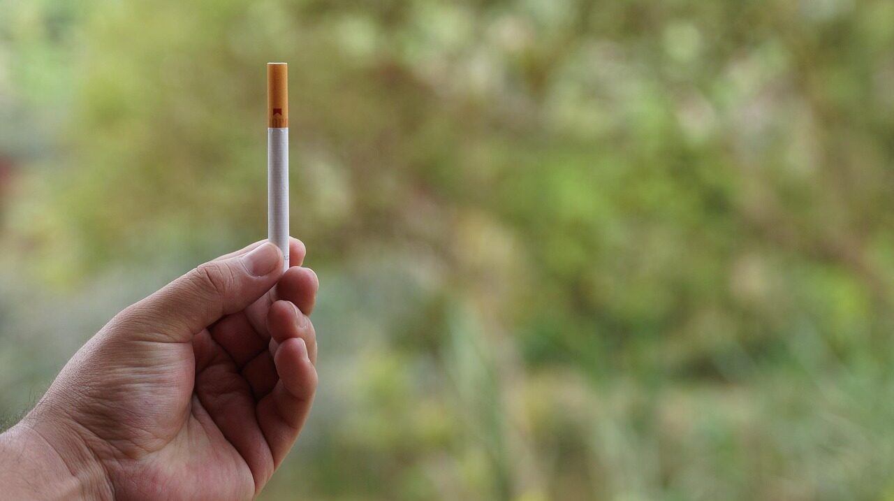 Šokiruojantys skaičiai: kas ketvirta cigaretė Lietuvoje nelegali, ieškoma skubių sprendimų