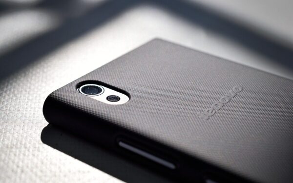 Žaidimų telefonai dar nemirė: „Lenovo“ grįžta su „Legion“ ir AI ginklu jau gegužę