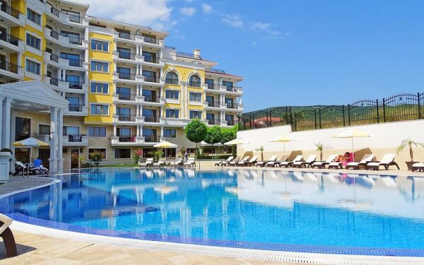 Daugelis šturmuoja šią Europos šalį: žemos sveikatingumo paslaugų kainos vilioja tūkstančius