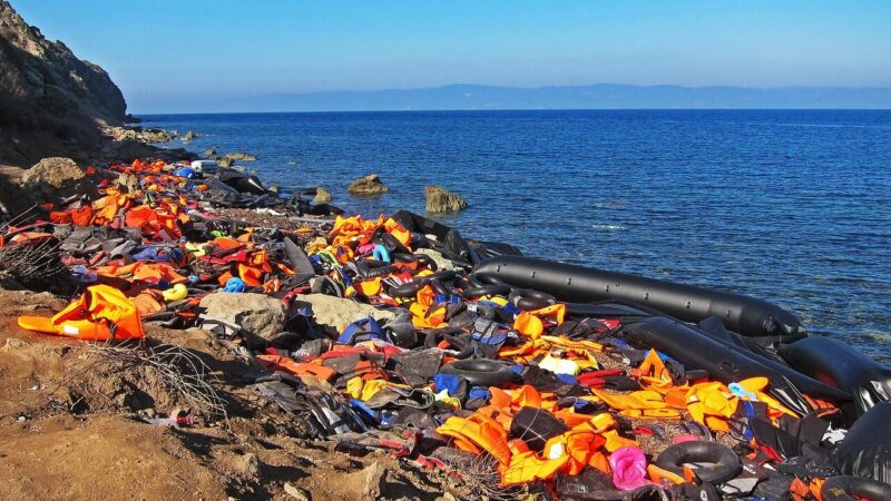 Pavojingos kelionės kaina: šimtai pabėgėlių žūva jūroje, JT skelbia naujus skaičius