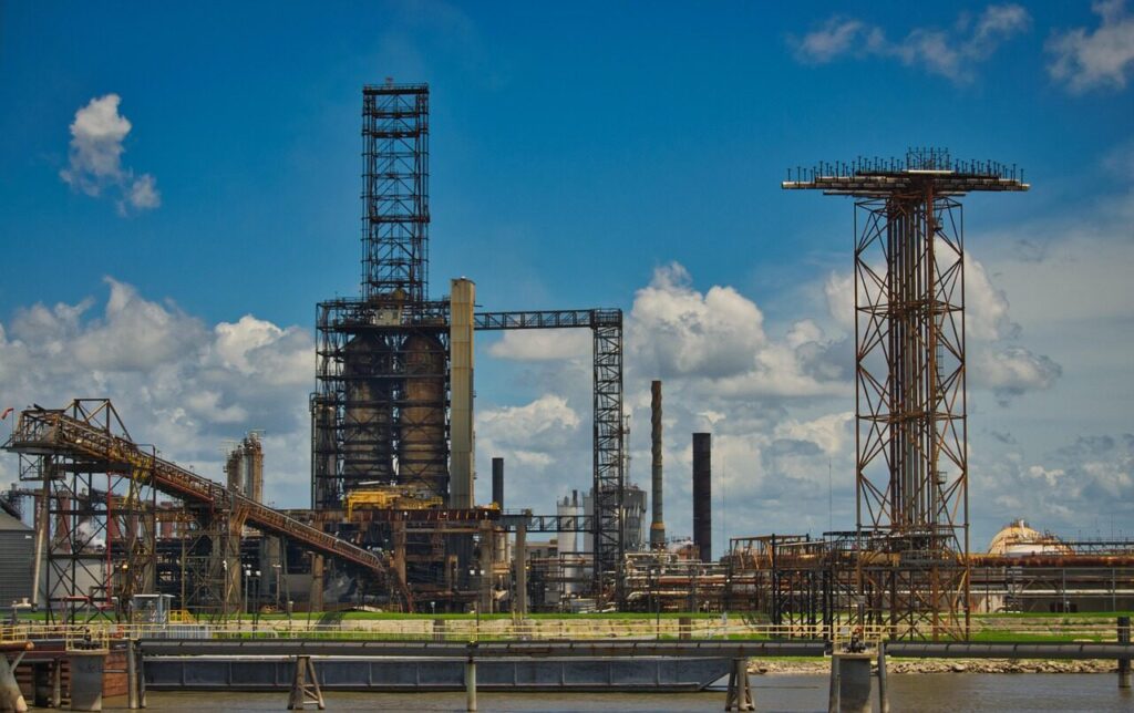 oil refinery, industry, nature, oil, mineral oil, architecture, factory, factory building, pipeline, towers, rusty, industrial plant, ugly, old, heavy industry, stole, usa, new orleans, plant
