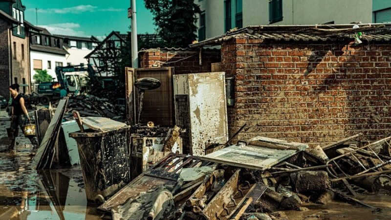 Siaubingi potvyniai Karibuose: žuvo žmonės, dešimtys tūkstančių paliko namus