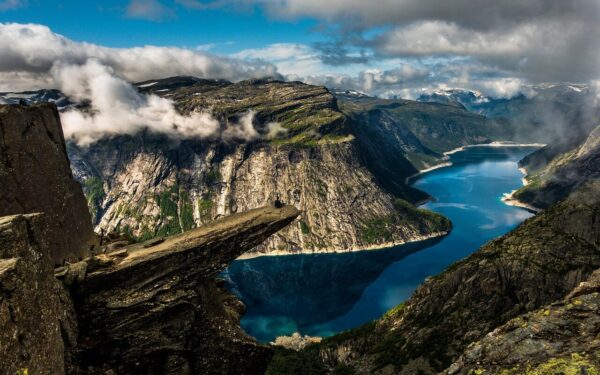 Ietis namuose ir nukirstos galūnės: kodėl vikingų protėviai juokėsi net žvelgdami mirčiai į akis?