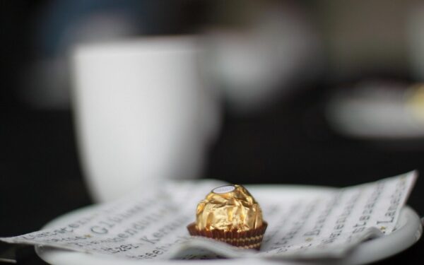 Saldumynų kainų paslaptis: ES įtaria, kad „Ferrero“ galėjo blokuoti pigesnių prekių judėjimą