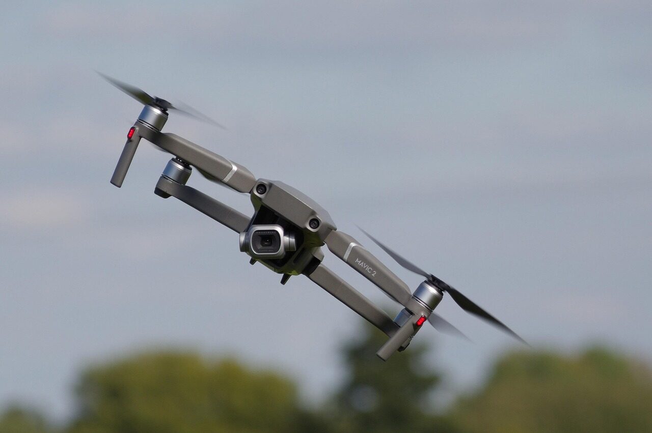 Milijonas eurų kovai su dronais: kas penktas paaukotas euras liks Lietuvos gynybai