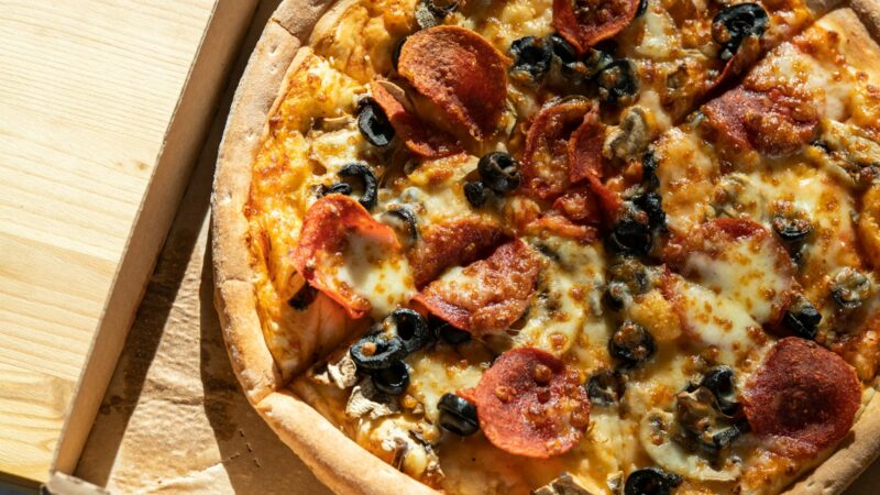 Vėžio rizika slepiasi jūsų šaldytuve: onkologė atskleidė, kokių produktų pati niekada neperka