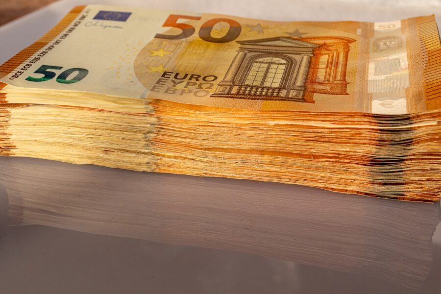 Pinigai. Unsplash nuotr.