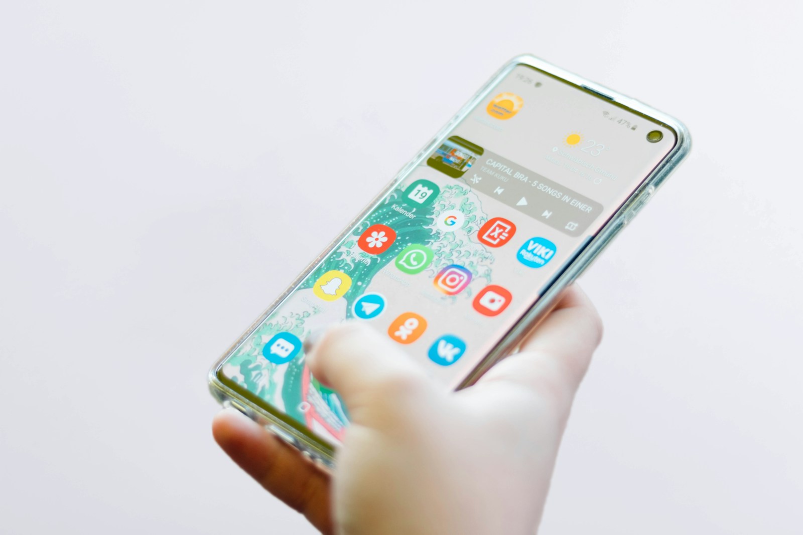 Nebegalėsite siųsti žinučių? „Samsung“ atskleidė, kuri populiari programėlė nustos veikti liepą