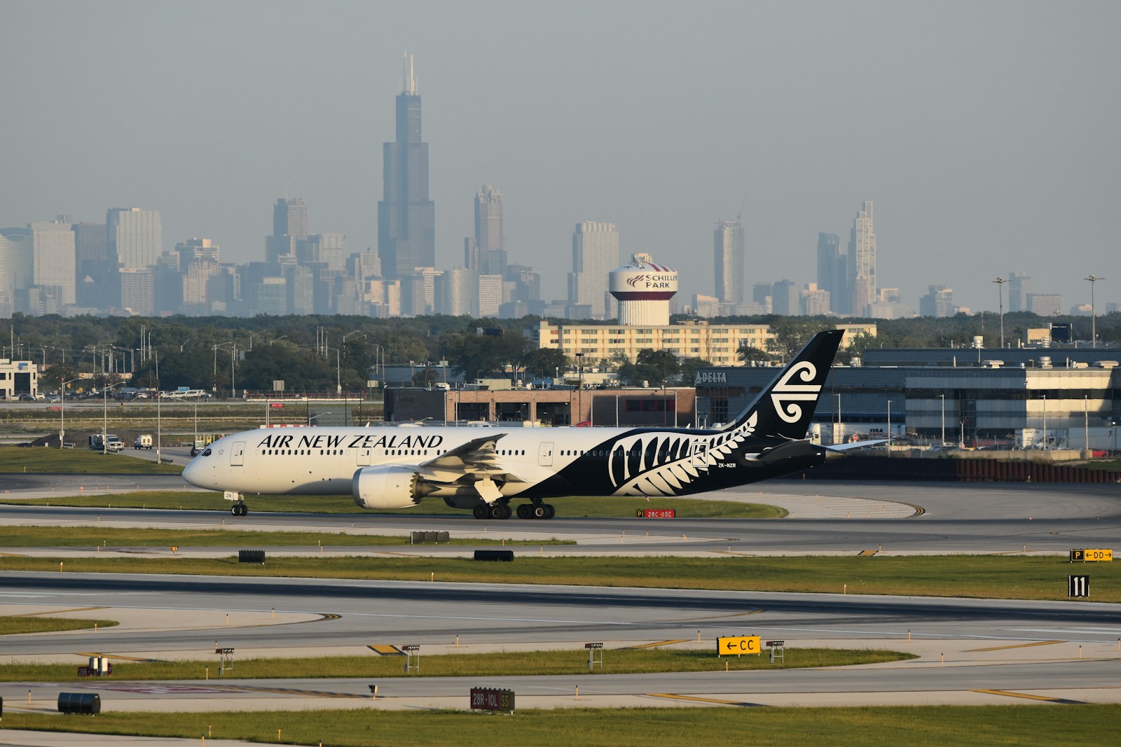 Skrydis lėktuvu nebebus kančia: „Air New Zealand“ siūlo lovas nuo 248 eurų