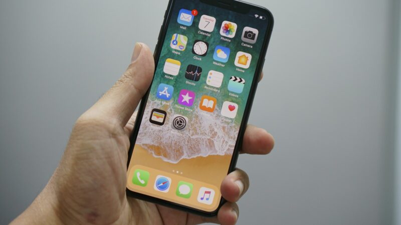 Pakliuvote į bėdą ten, kur nėra ryšio? Sužinokite, kaip „iPhone 17“ jus gali išgelbėti