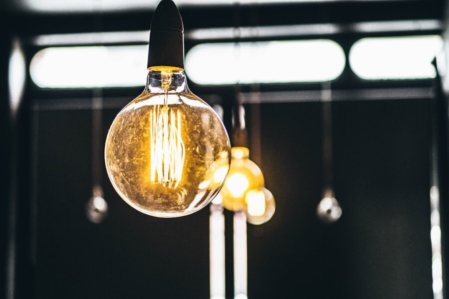 Elektros lemputė. Unsplash nuotr.