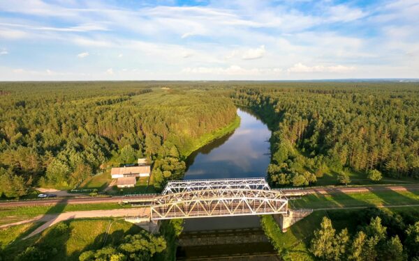 Stebinantys Lietuvos miestai ir miesteliai, šios šalies vietovės išsiskiria istorija ir paslaptimis