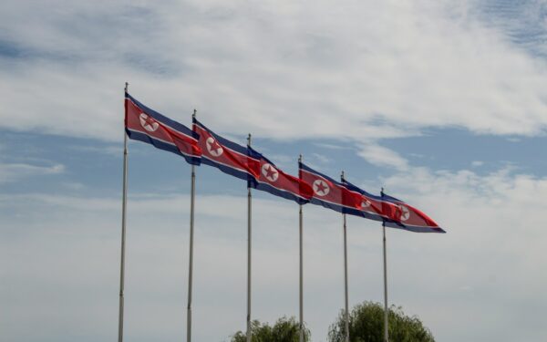 Ginkluojasi neregėtu tempu: palydovai užfiksavo, ką Šiaurės Korėja slepia savo gamyklose