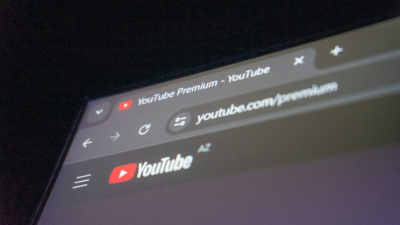 „YouTube“ paieškos pabaiga? Naujas DI įrankis pats suras ir apibendrins visus atsakymus