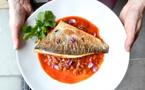 Pamirškite permirkusią žuvį: viena taisyklė, kaip išgauti tobulai traškią plutelę