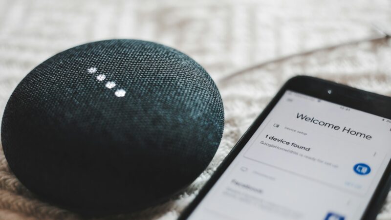 „Google Home“ pagaliau pasiekiama ir Europoje: veiks daugiau šalių ir 7 naujomis kalbomis