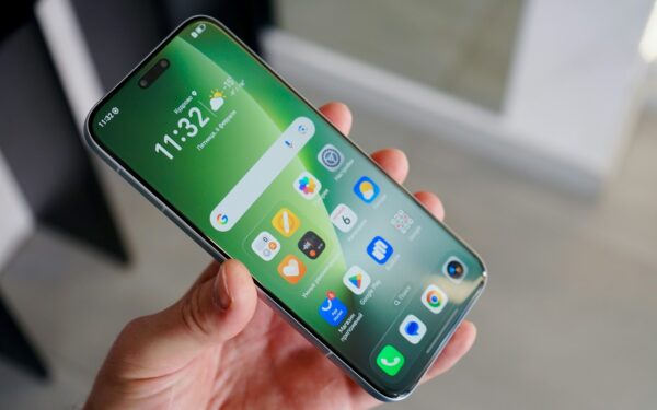 „Google“ išsprendė seną problemą: štai kaip dabar greitai demaskuoti blogas programėles