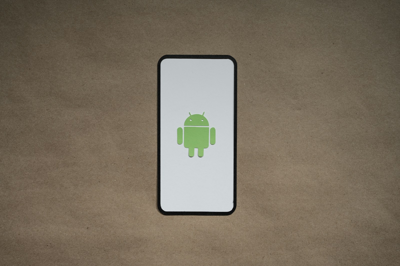 Žaisti telefonu bus kur kas paprasčiau: „Android 17“ pagaliau išspręs seną žaidėjų problemą