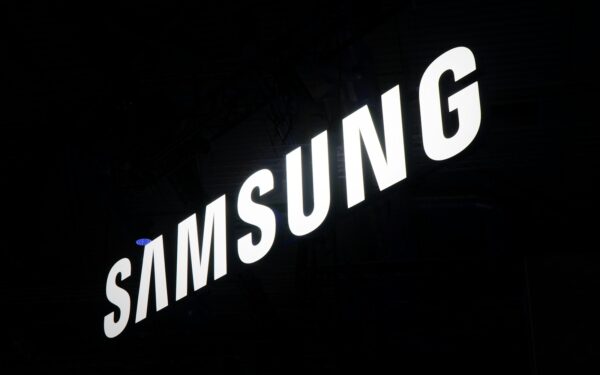 „Samsung“ pirkėjai įsiuto: kodėl naująjį „Galaxy AI“ jie vadina tiesiog našta?
