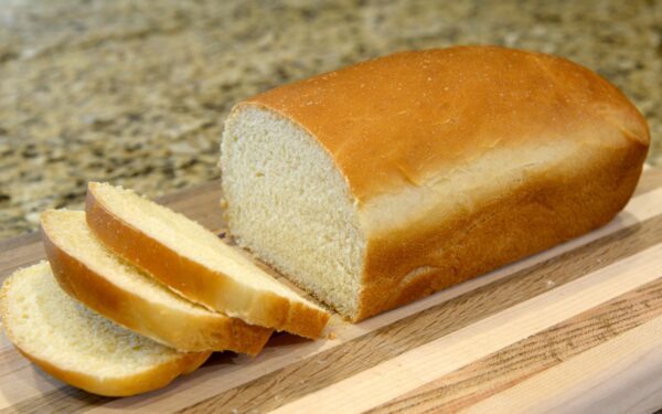 Mėgstate baltą duoną? Štai kas nutinka jūsų kūnui ir kodėl alkis grįžta dvigubai stipresnis