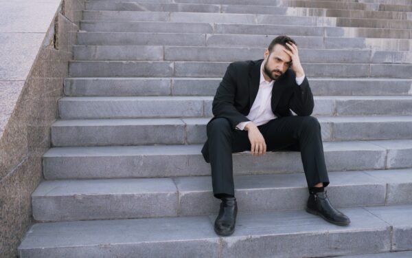 Smūgis darbuotojams: dvi įmonės atleidžia daugiau nei pusę savo darbuotojų