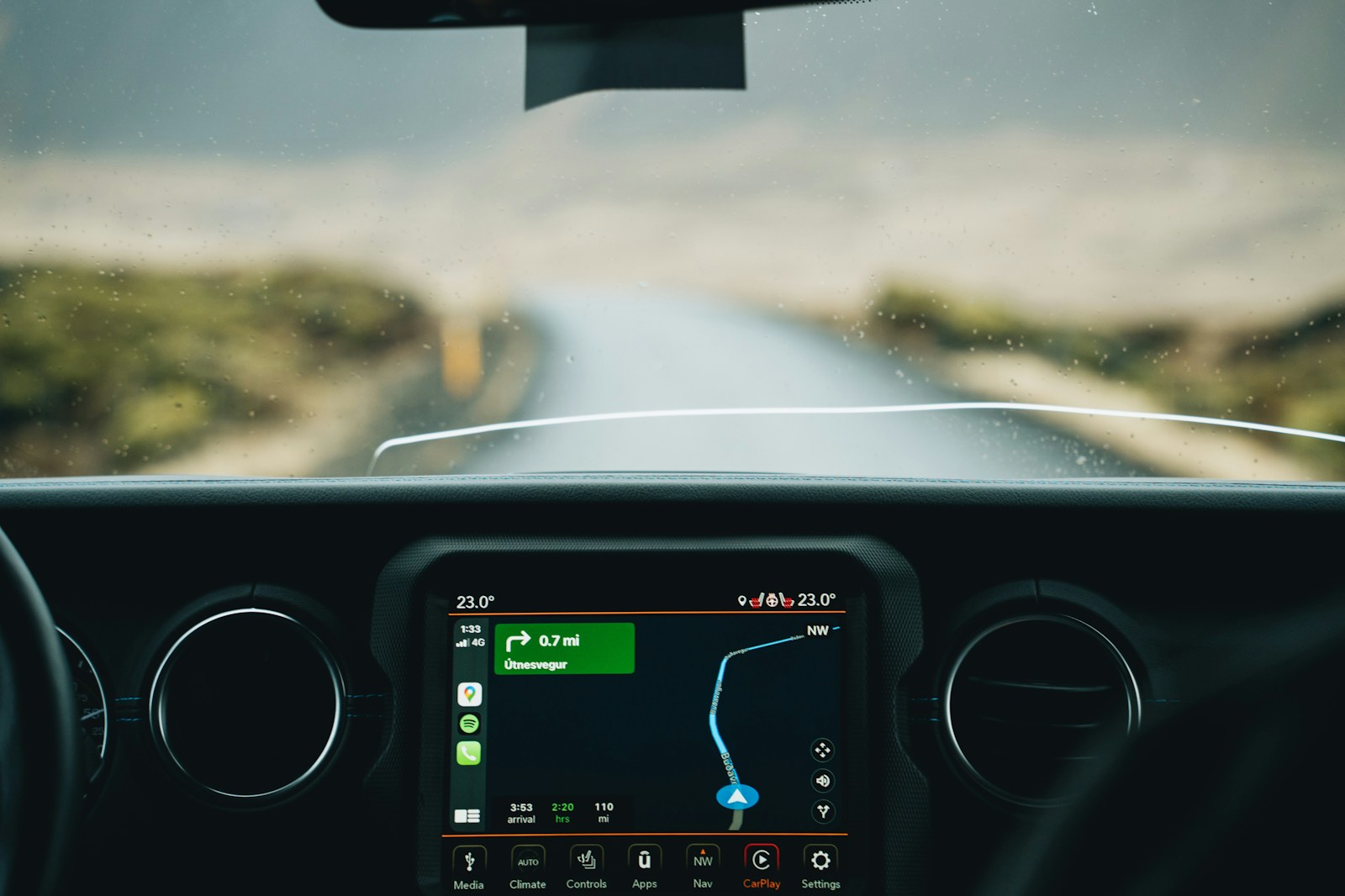 Vairuotojų kantrybė trūko: naujausia „Android Auto“ versija žada išvaduoti iš erzinančių klaidų košmaro