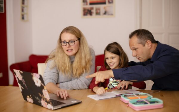 Vaikystė su „Super Mario“ atsipirko: štai kodėl 1980–1990 m. gimę tėvai geriau supranta savo vaikus